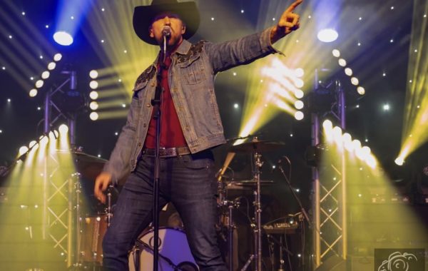 Preston D Barnes & His Band Country Show